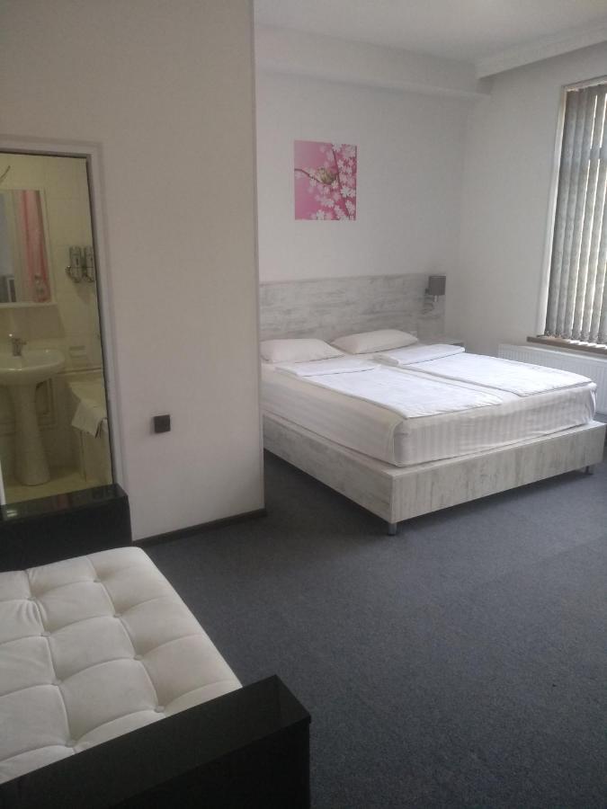 Sakura Inn Фергана Экстерьер фото