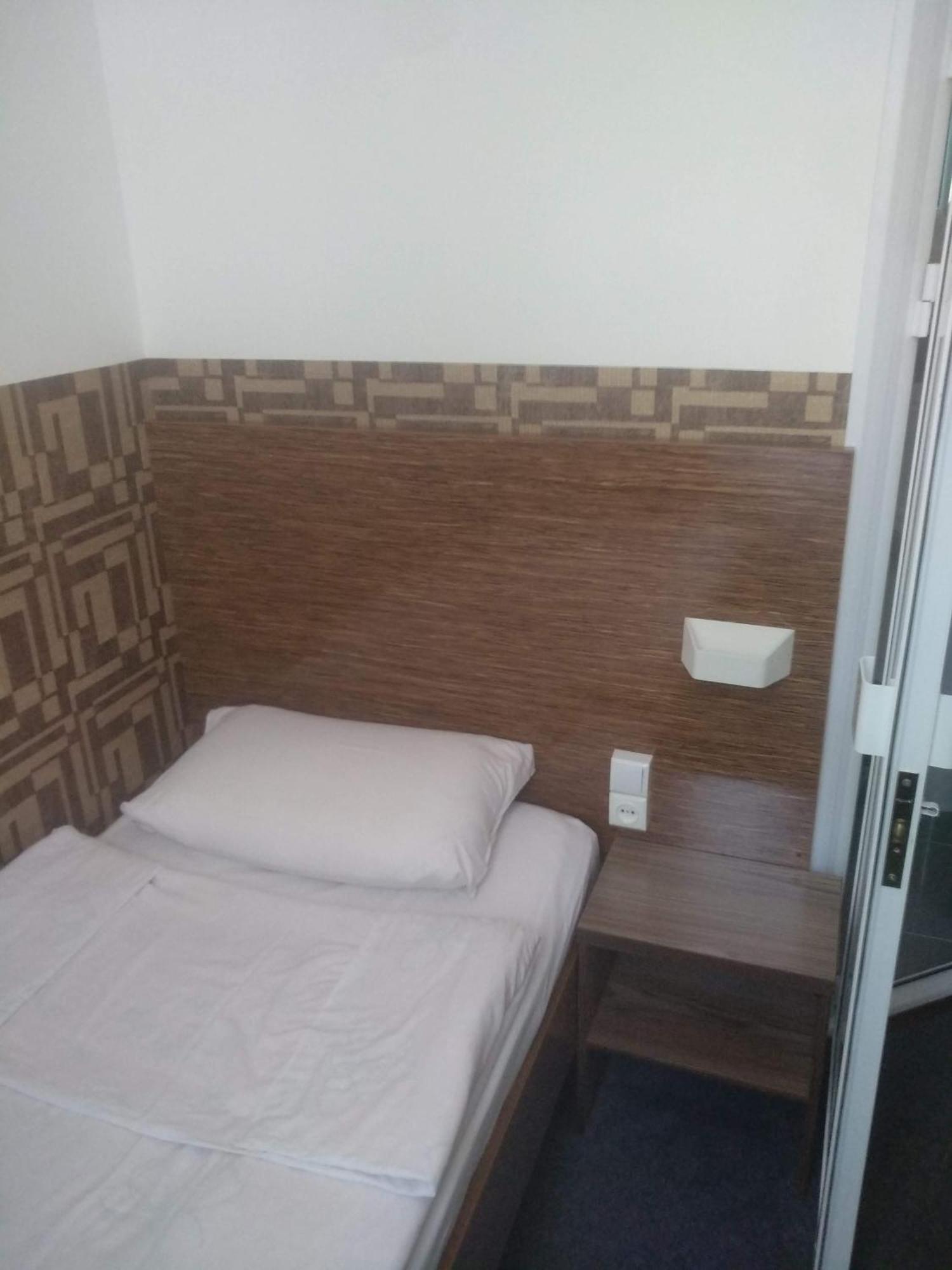 Sakura Inn Фергана Экстерьер фото